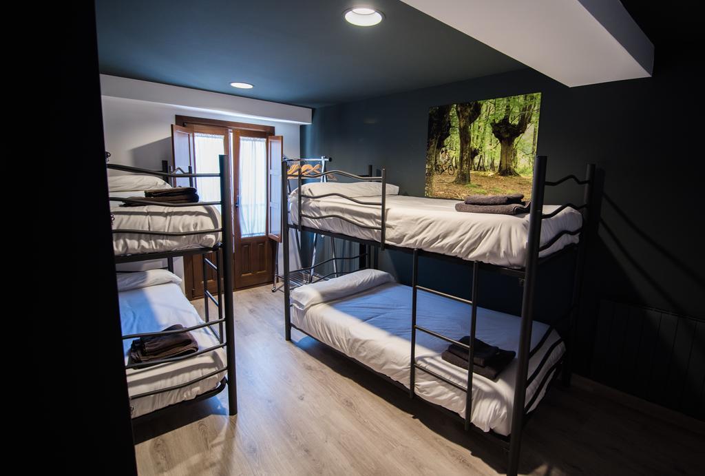 Koikili Aterpetxea Hostel Ochandiano ภายนอก รูปภาพ
